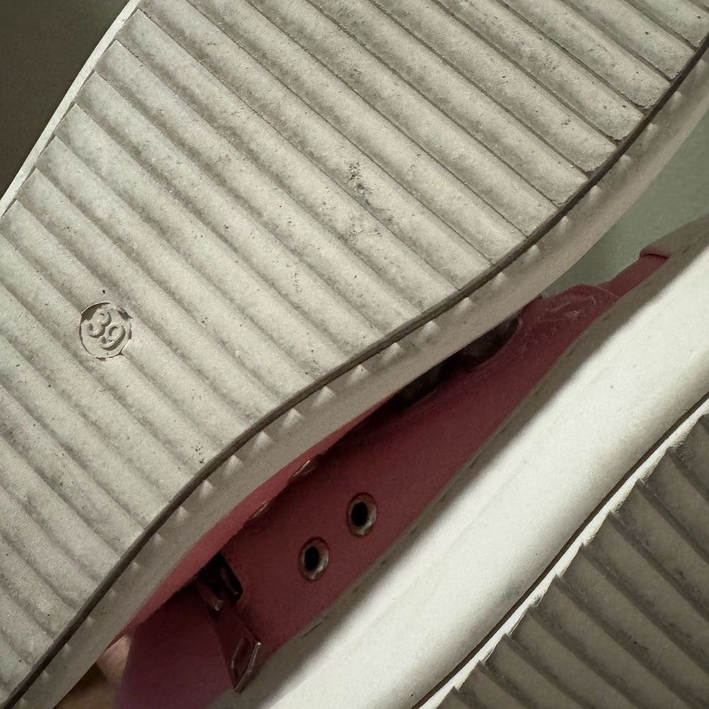 Pink High-Top Sneakers with Chunky Laces (Size 39 / US 8) - Picture 7 of 7